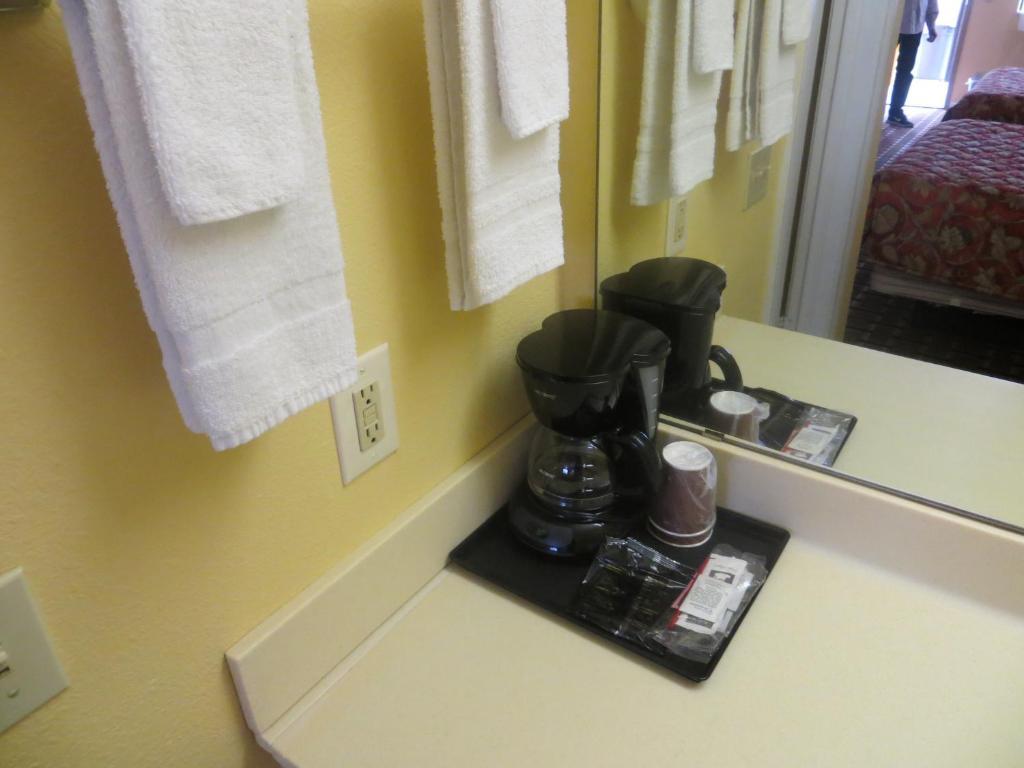 La Grange Executive Inn And Suites Phòng bức ảnh